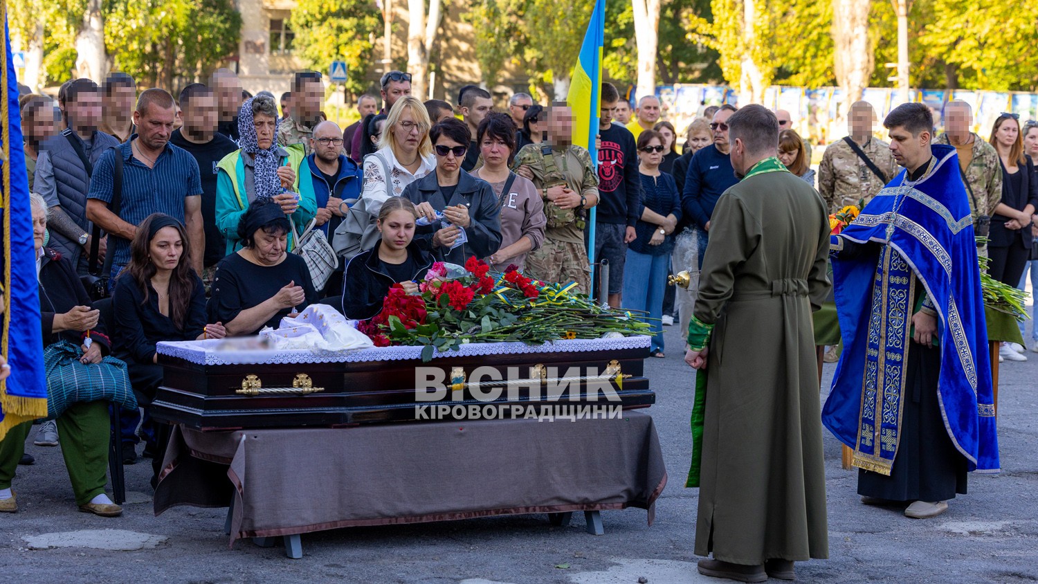 Світловодськ провів в останню путь захисника України Семена Котова Світловодськ провів в останню путь захисника України Семена Котова