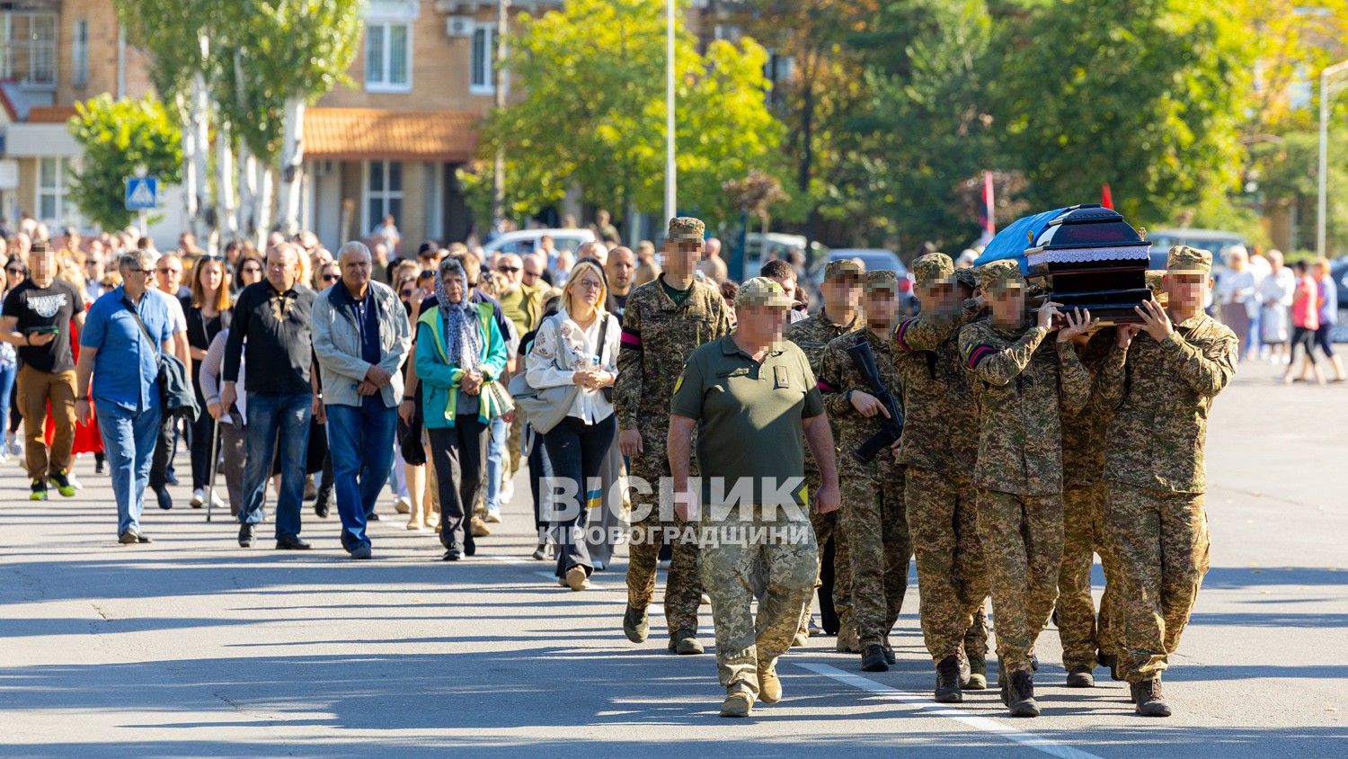 Світловодськ провів в останню путь захисника України Семена Котова Світловодськ провів в останню путь захисника України Семена Котова