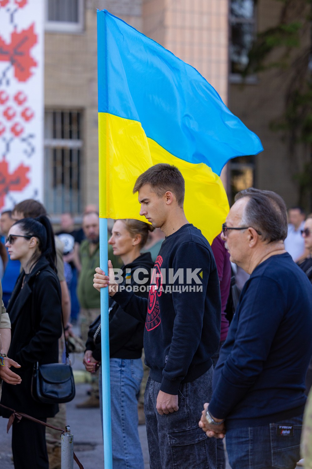 Світловодськ провів в останню путь захисника України Семена Котова Світловодськ провів в останню путь захисника України Семена Котова