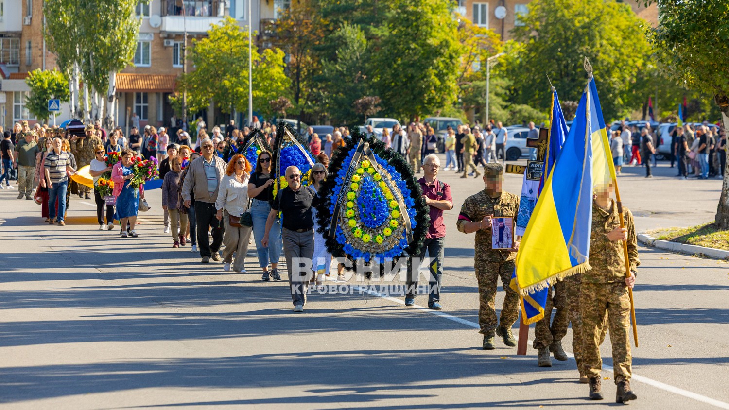 Світловодськ провів в останню путь захисника України Семена Котова Світловодськ провів в останню путь захисника України Семена Котова