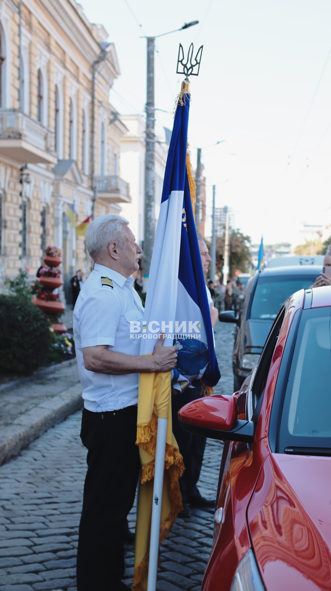 Кропивницький провів в останню путь майора Сергія Бондаря Кропивницький провів в останню путь майора Сергія Бондаря