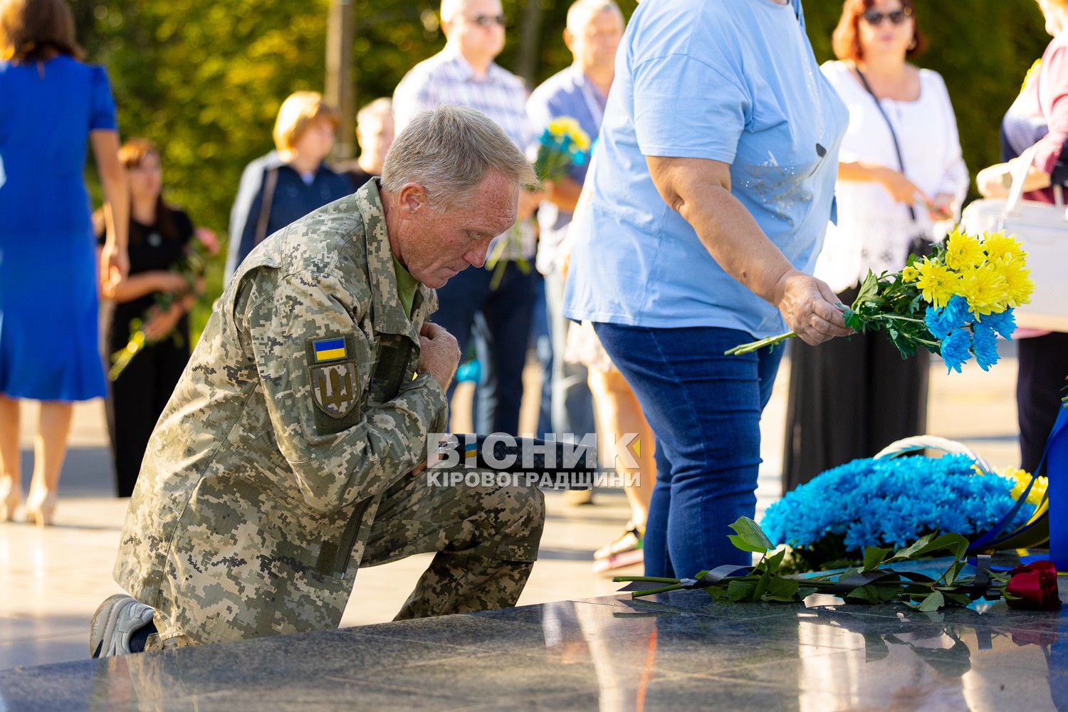 Мітинг до Дня пам'яті загиблих захисників України відбувся у Світловодську Мітинг до Дня пам'яті загиблих захисників України відбувся у Світловодську