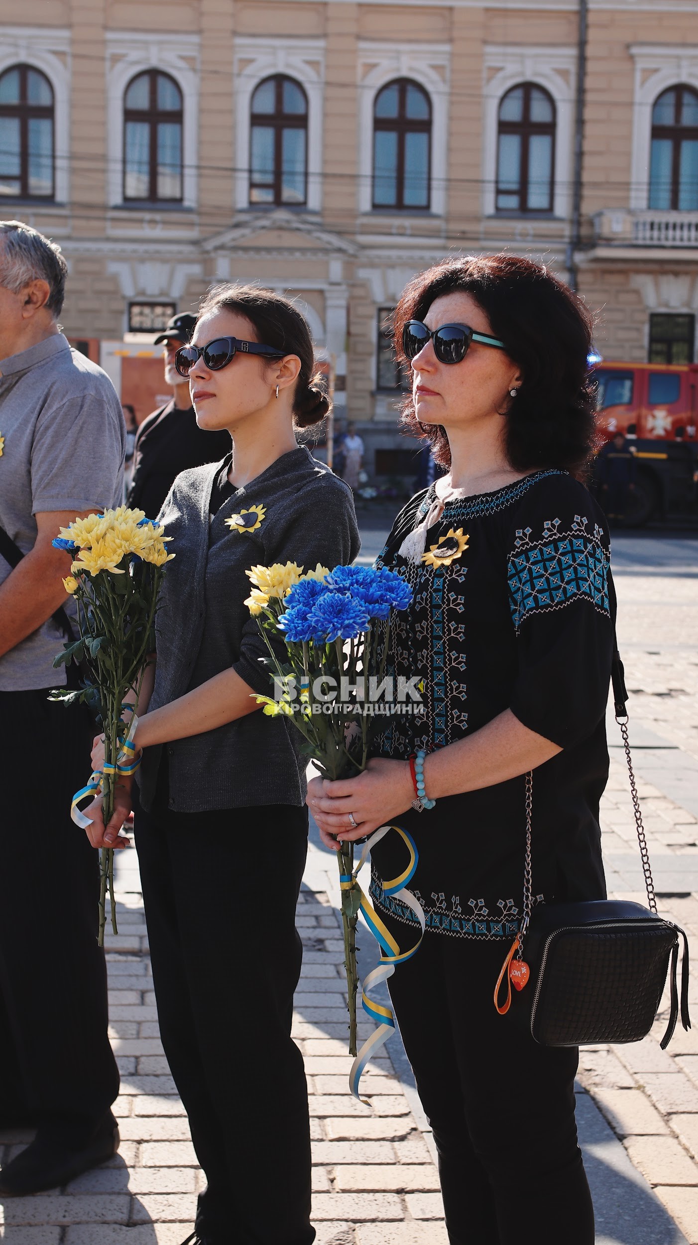 У Кропивницькому вшанували пам’ять полеглих захисників України У Кропивницькому вшанували пам’ять полеглих захисників України