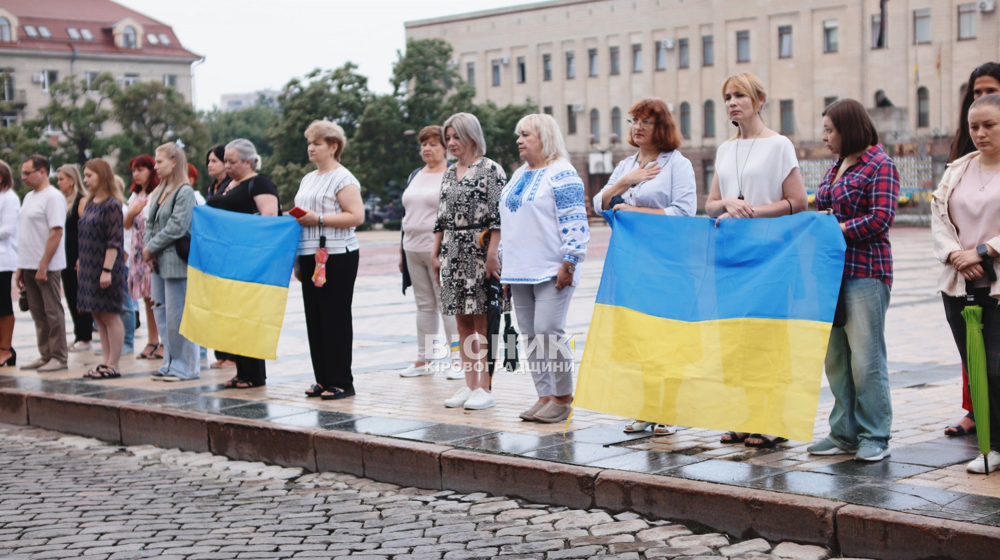 Кропивницький попрощався із солдатом Олександром Максименко Кропивницький попрощався із солдатом Олександром Максименко
