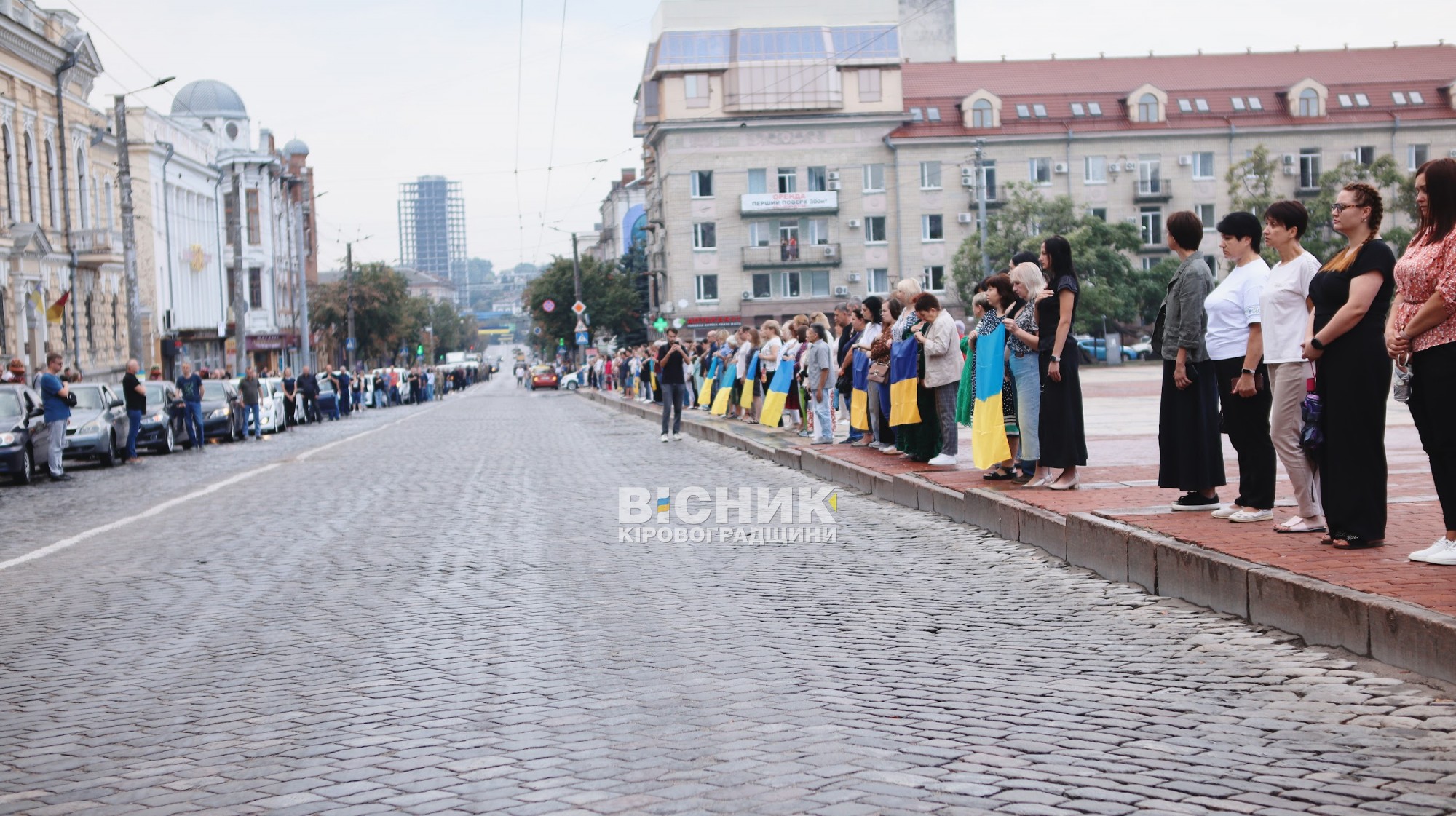 Кропивницький попрощався із солдатом Олександром Максименко Кропивницький попрощався із солдатом Олександром Максименко