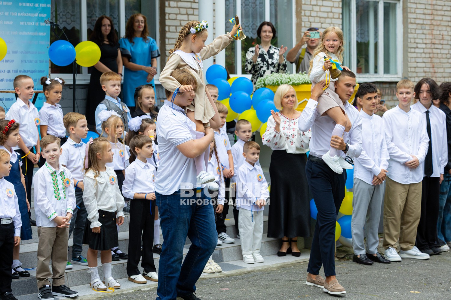 У ліцеї «Інтелект» пролунав перший дзвоник У ліцеї «Інтелект» пролунав перший дзвоник