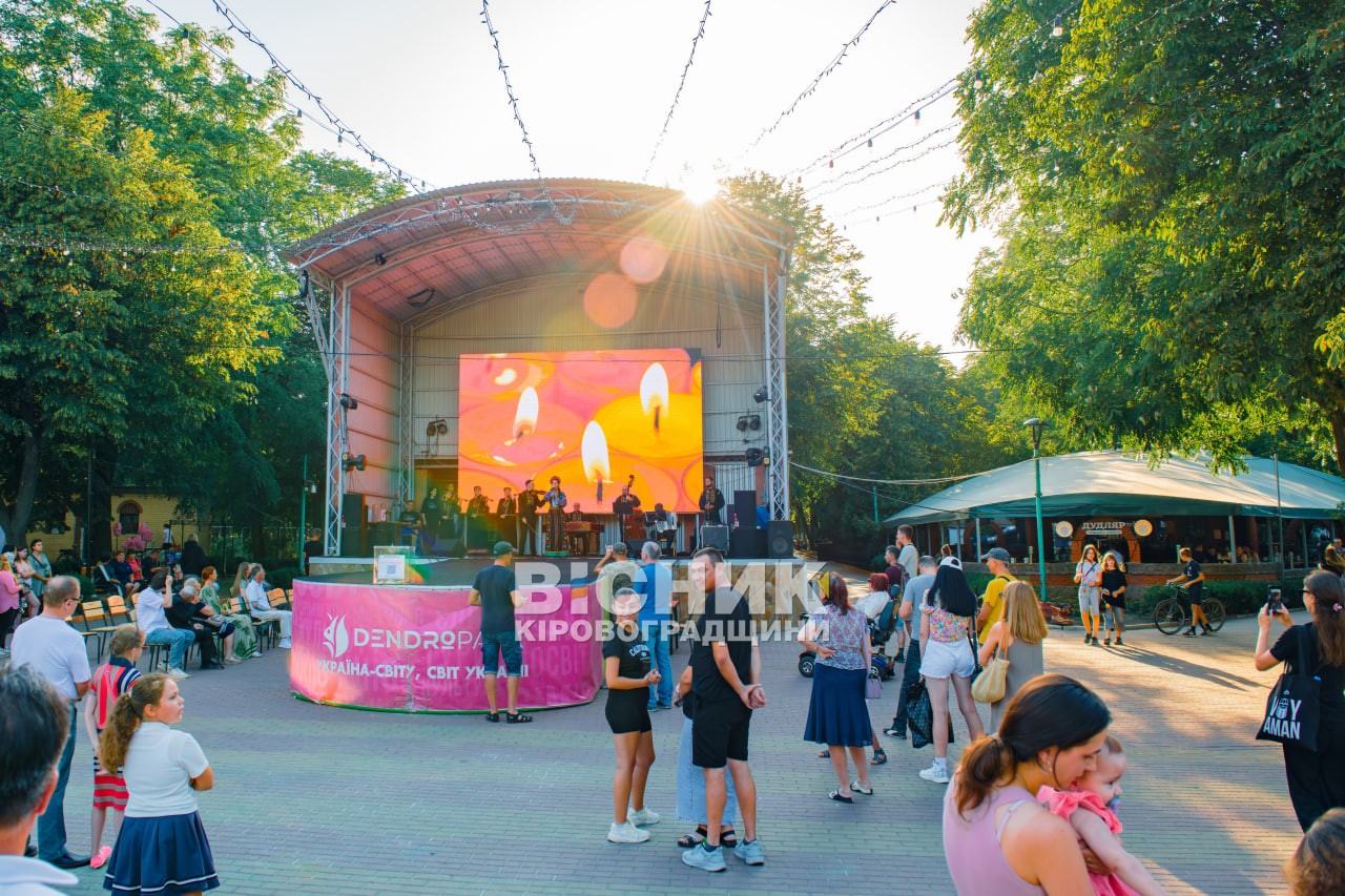 «Сила мистецтва – Сила сталі!»: у Кропивницькому мистецтво об’єднало громаду задля перемоги