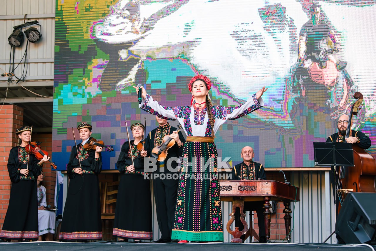 «Сила мистецтва – Сила сталі!»: у Кропивницькому мистецтво об’єднало громаду задля перемоги