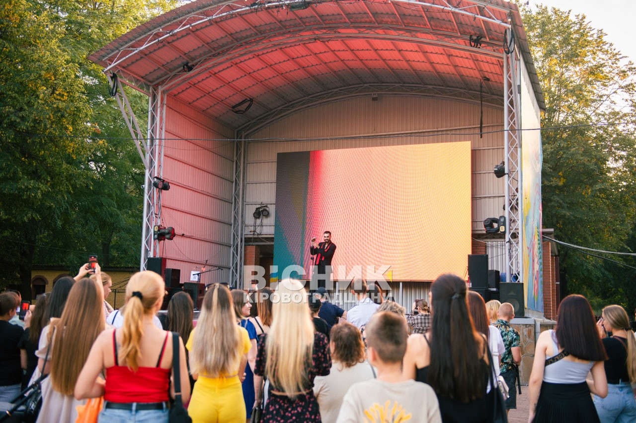 «Сила мистецтва – Сила сталі!»: у Кропивницькому мистецтво об’єднало громаду задля перемоги