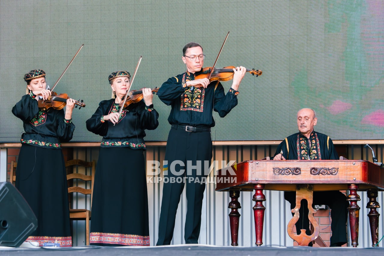 «Сила мистецтва – Сила сталі!»: у Кропивницькому мистецтво об’єднало громаду задля перемоги