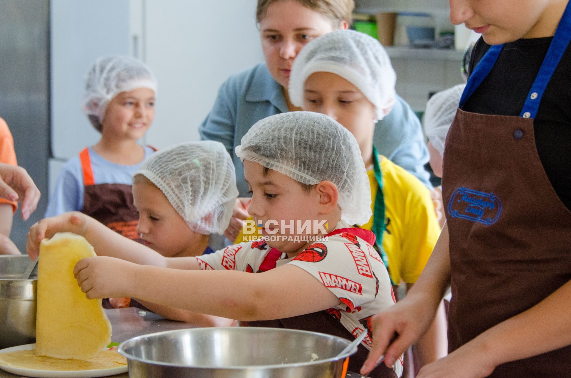 Кулінарний день для дітей Героїв: вареники та млинці як символ єдності Кулінарний день для дітей Героїв: вареники та млинці як символ єдності