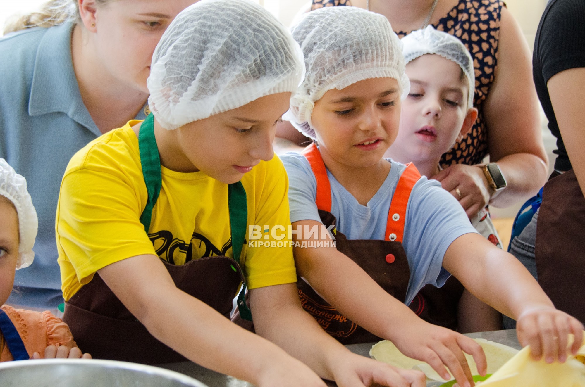 Кулінарний день для дітей Героїв: вареники та млинці як символ єдності Кулінарний день для дітей Героїв: вареники та млинці як символ єдності