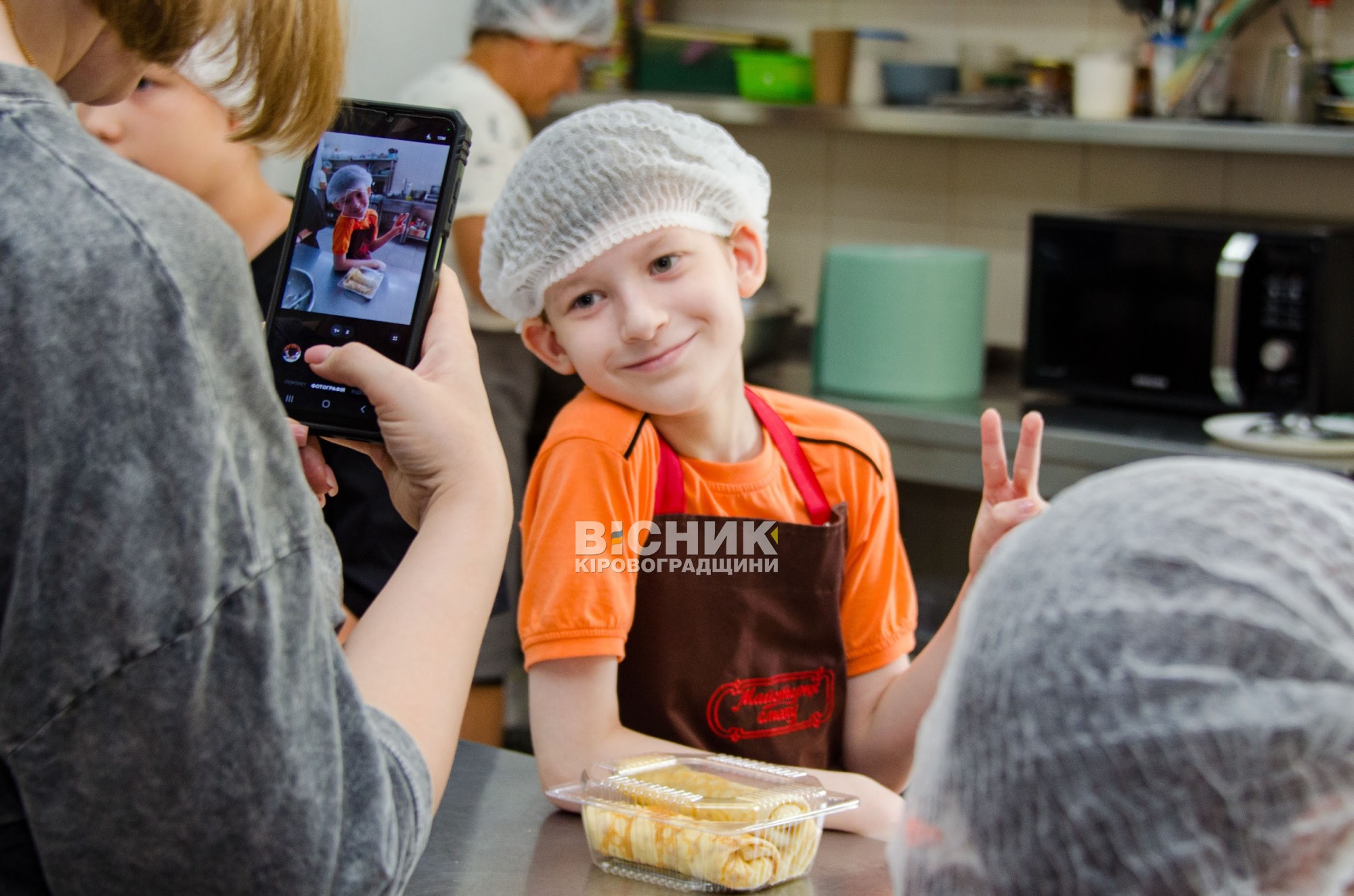 Кулінарний день для дітей Героїв: вареники та млинці як символ єдності Кулінарний день для дітей Героїв: вареники та млинці як символ єдності