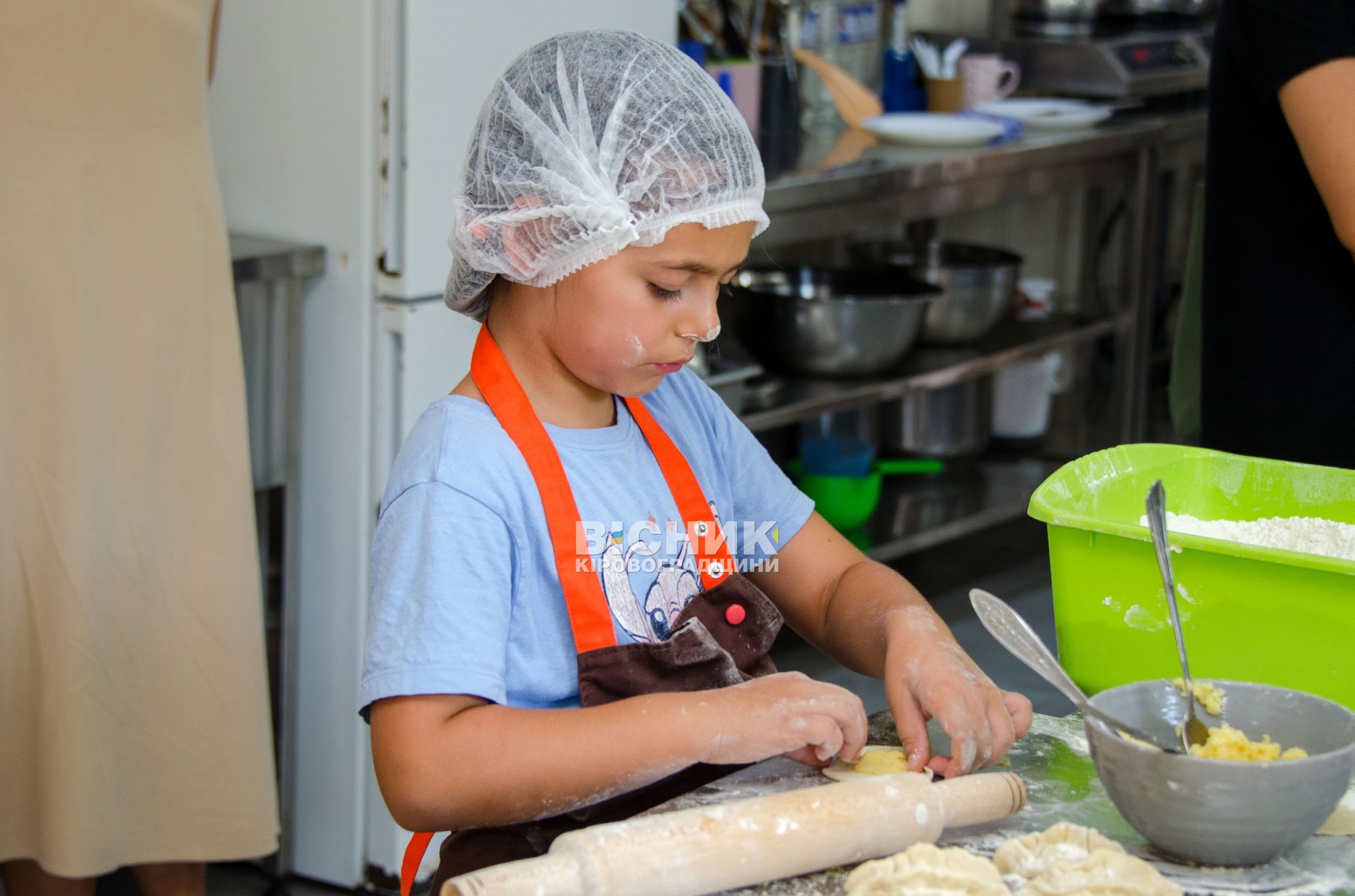 Кулінарний день для дітей Героїв: вареники та млинці як символ єдності Кулінарний день для дітей Героїв: вареники та млинці як символ єдності