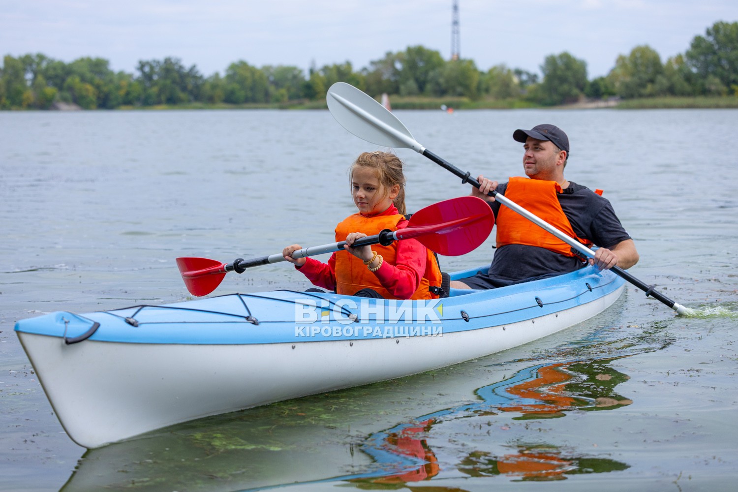 Каяки на Дніпрі: у Світловодську відкрили відділення веслування