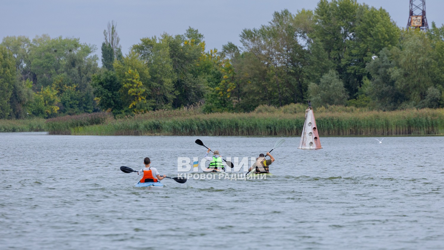 Каяки на Дніпрі: у Світловодську відкрили відділення веслування