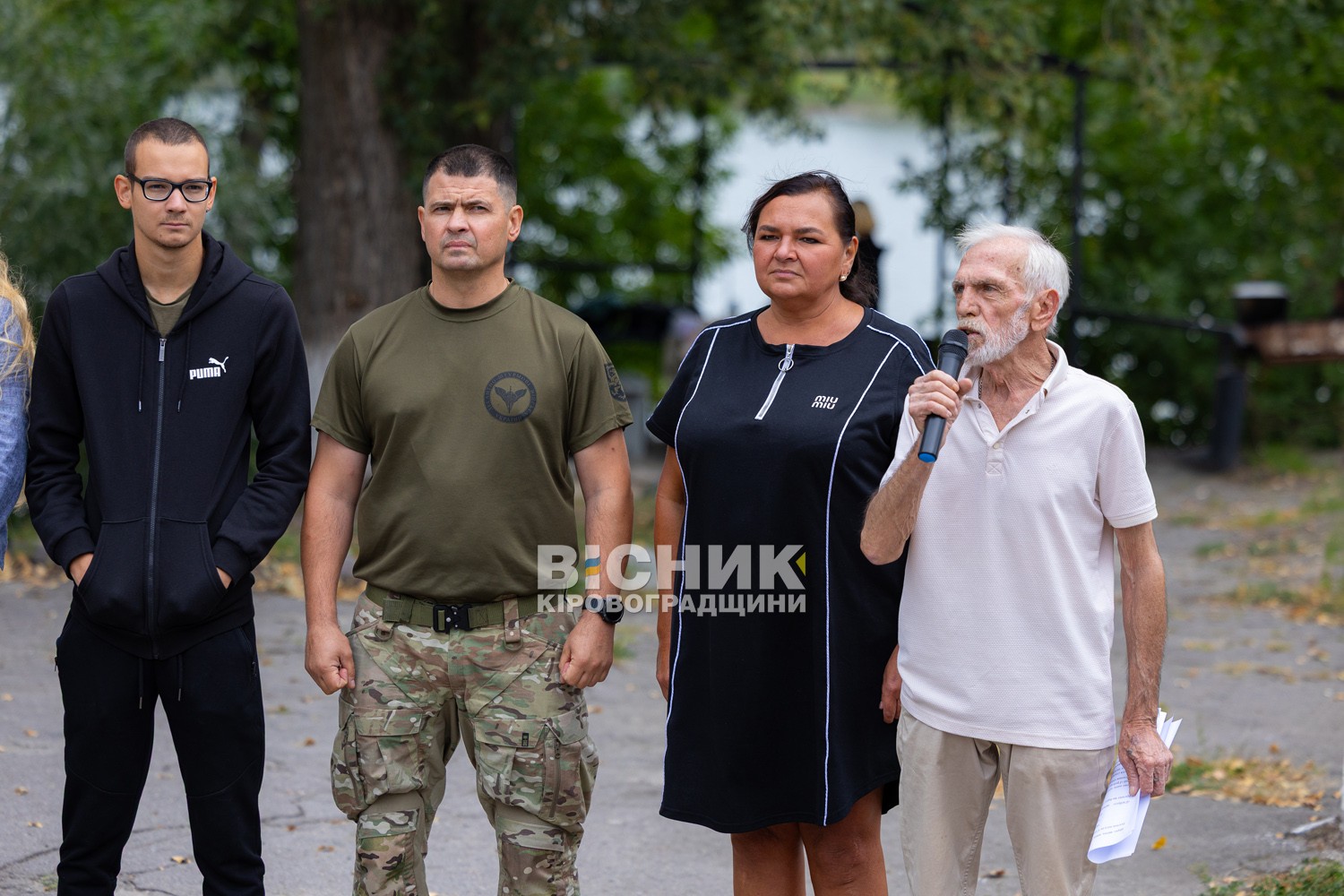 Каяки на Дніпрі: у Світловодську відкрили відділення веслування