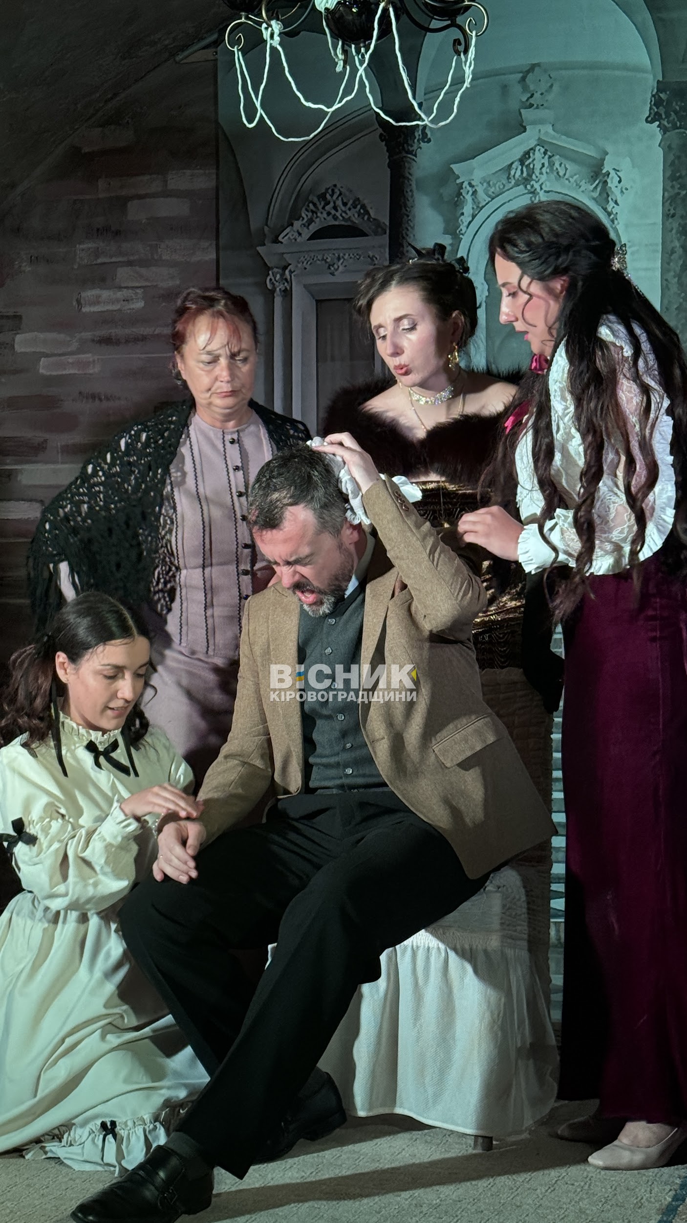 «Кропива» святкує річницю: рік незалежного театру у Кропивницькому