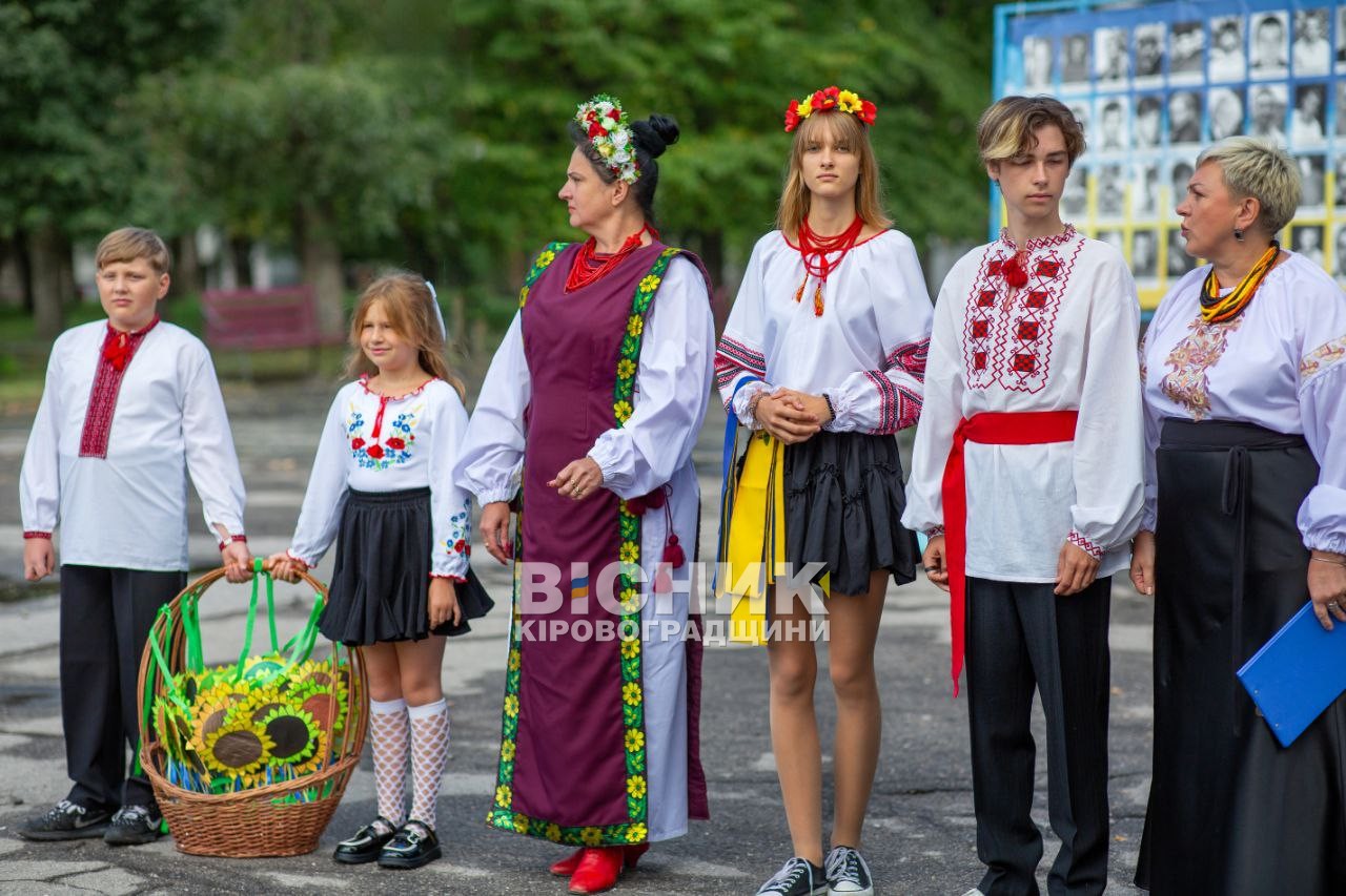 У День Незалежності Алея слави у Світловодську доповнилася портретами героїв У День Незалежності Алея слави у Світловодську доповнилася портретами героїв