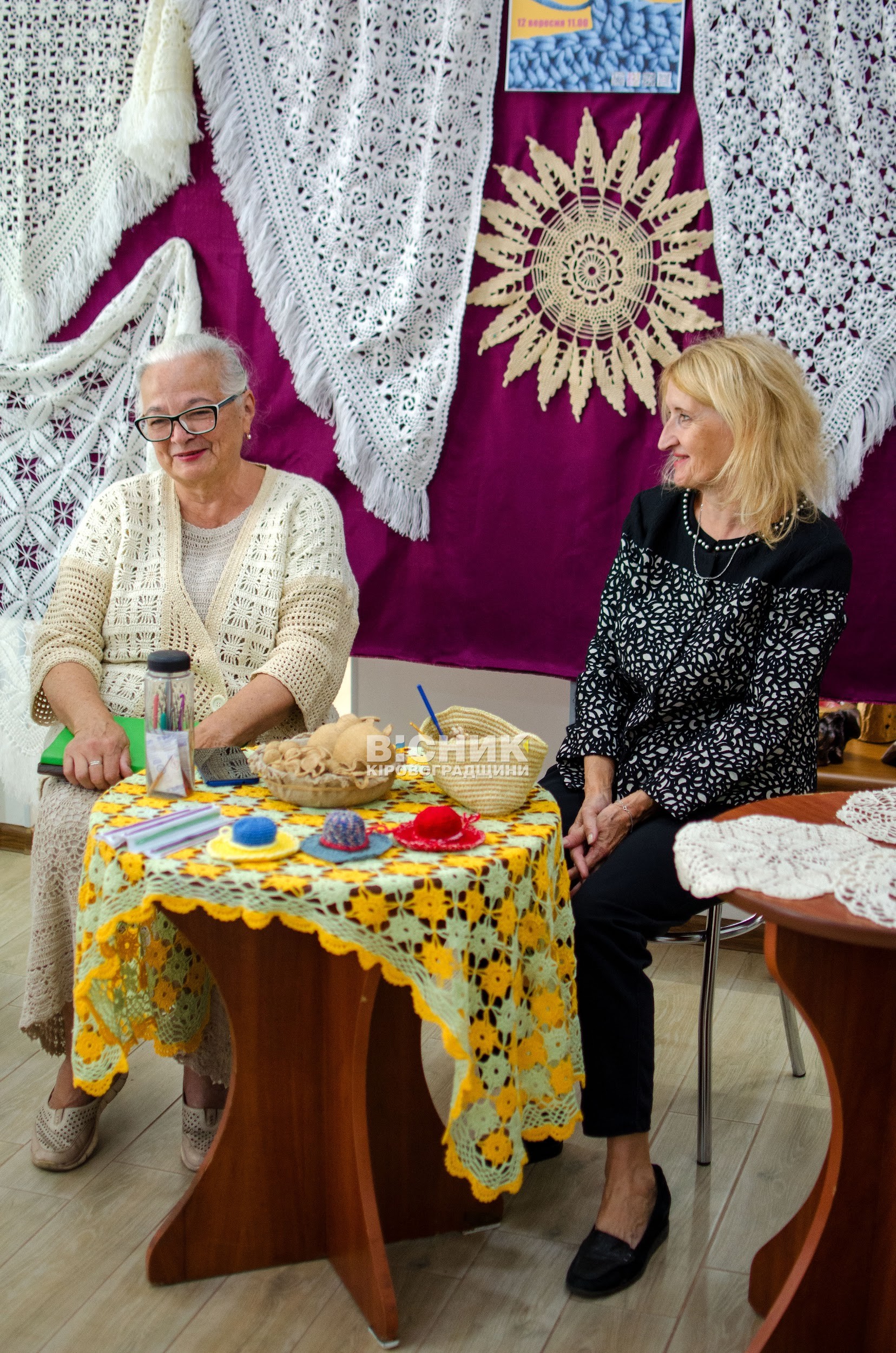 Творча майстерня «Дивосвіту»: у Кропивницькому відзначили Міжнародний день в’язання гачком Творча майстерня «Дивосвіту»: у Кропивницькому відзначили Міжнародний день в’язання гачком