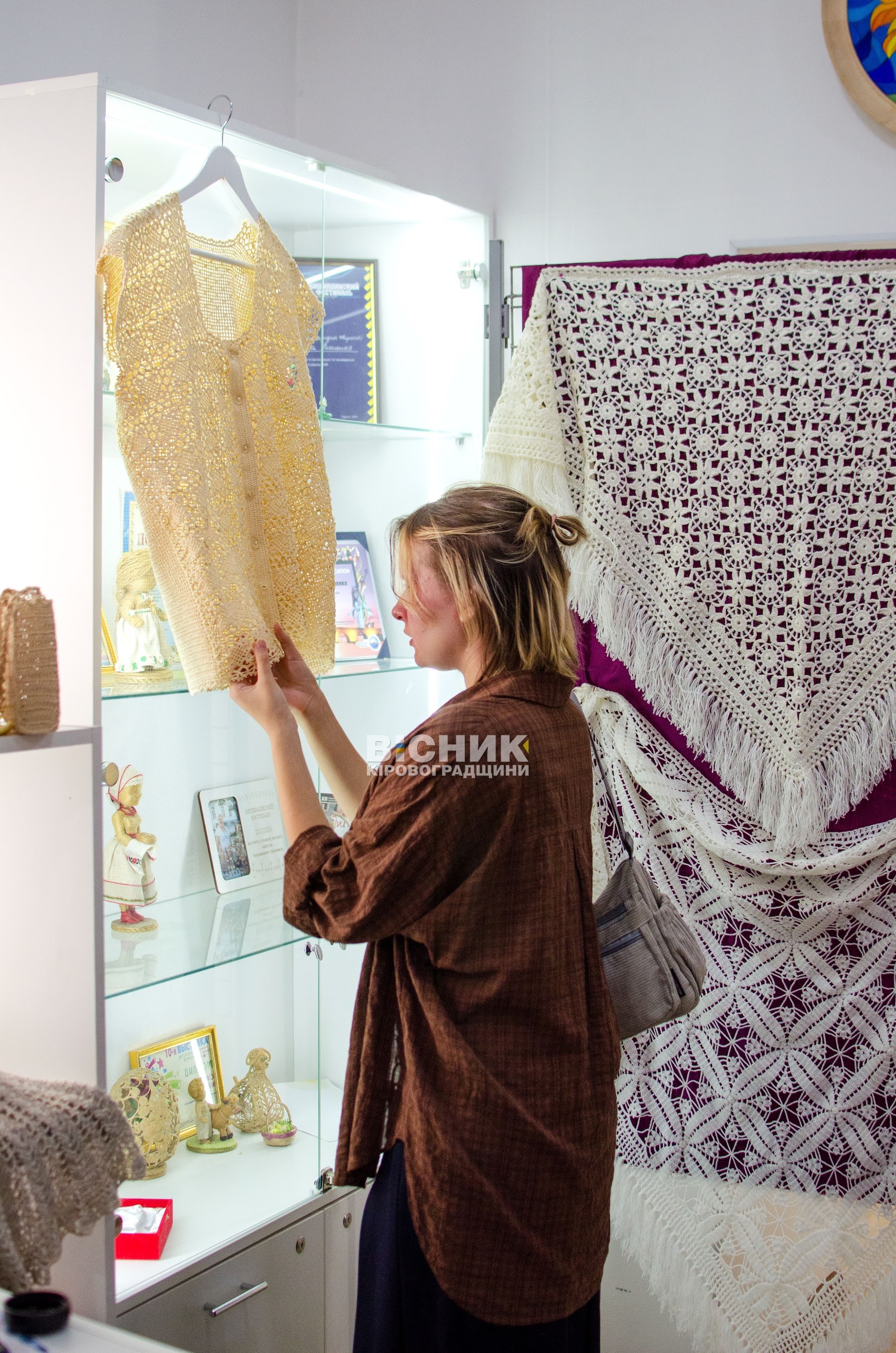 Творча майстерня «Дивосвіту»: у Кропивницькому відзначили Міжнародний день в’язання гачком Творча майстерня «Дивосвіту»: у Кропивницькому відзначили Міжнародний день в’язання гачком