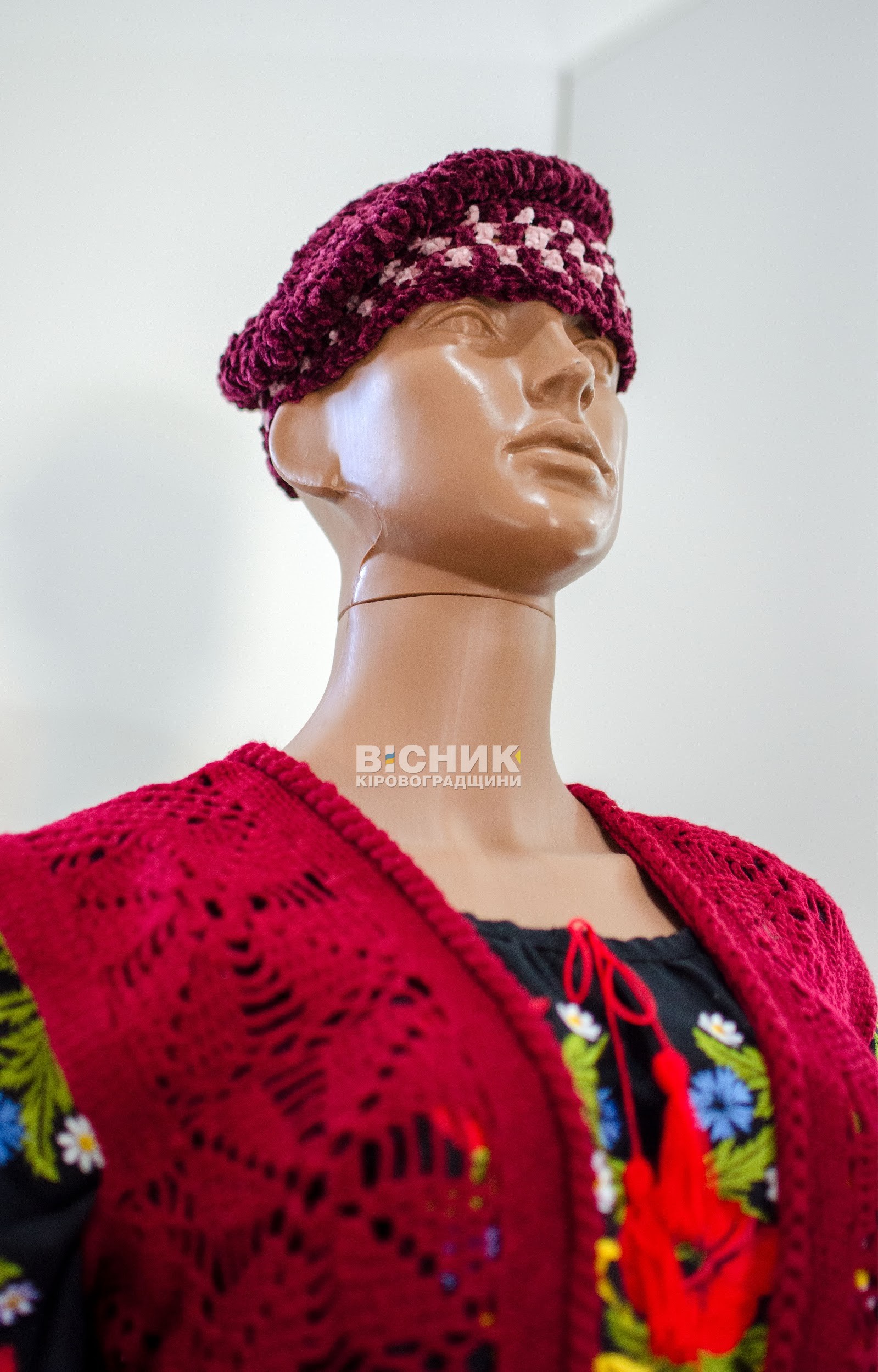 Творча майстерня «Дивосвіту»: у Кропивницькому відзначили Міжнародний день в’язання гачком Творча майстерня «Дивосвіту»: у Кропивницькому відзначили Міжнародний день в’язання гачком