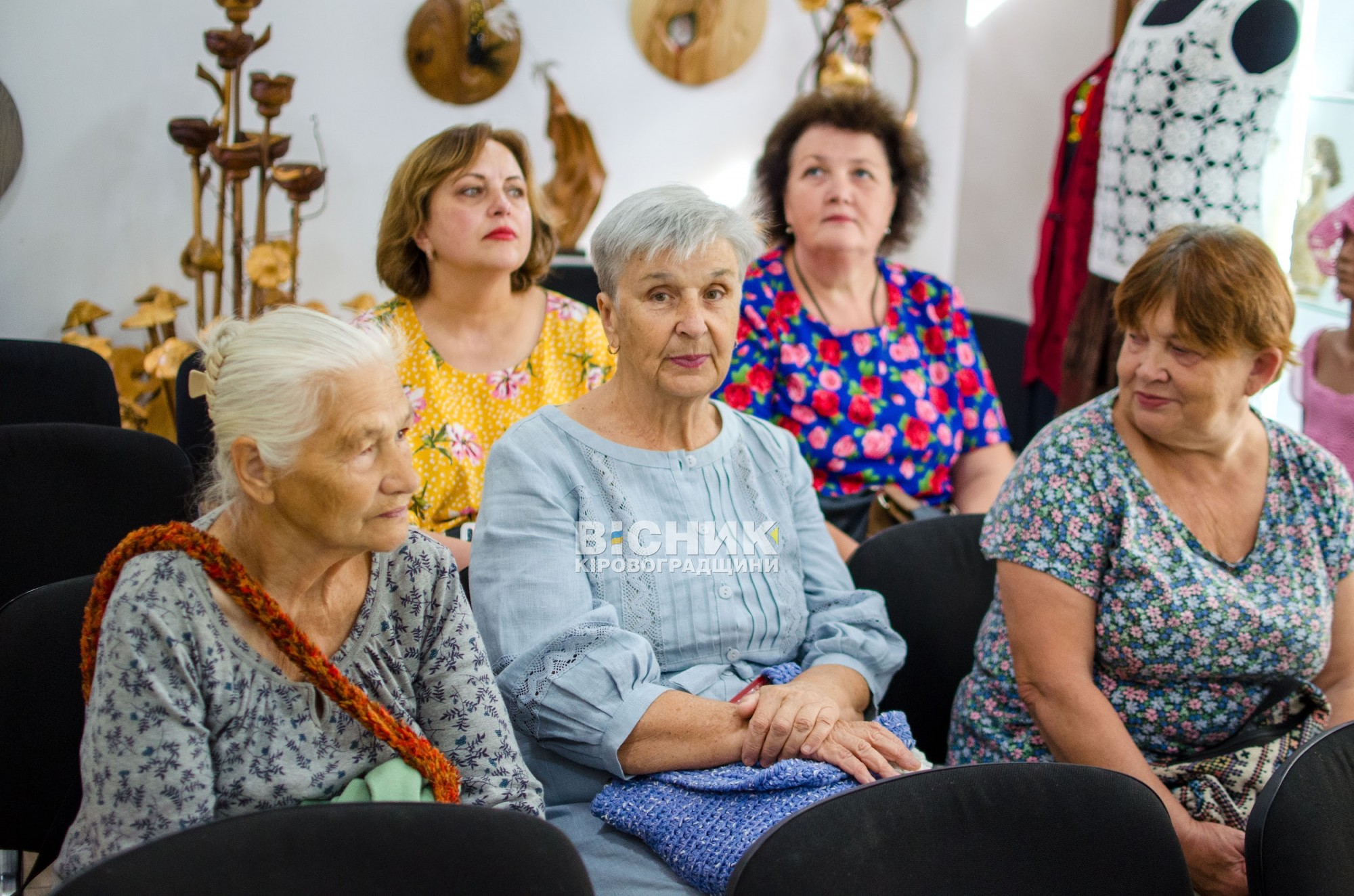 Творча майстерня «Дивосвіту»: у Кропивницькому відзначили Міжнародний день в’язання гачком Творча майстерня «Дивосвіту»: у Кропивницькому відзначили Міжнародний день в’язання гачком