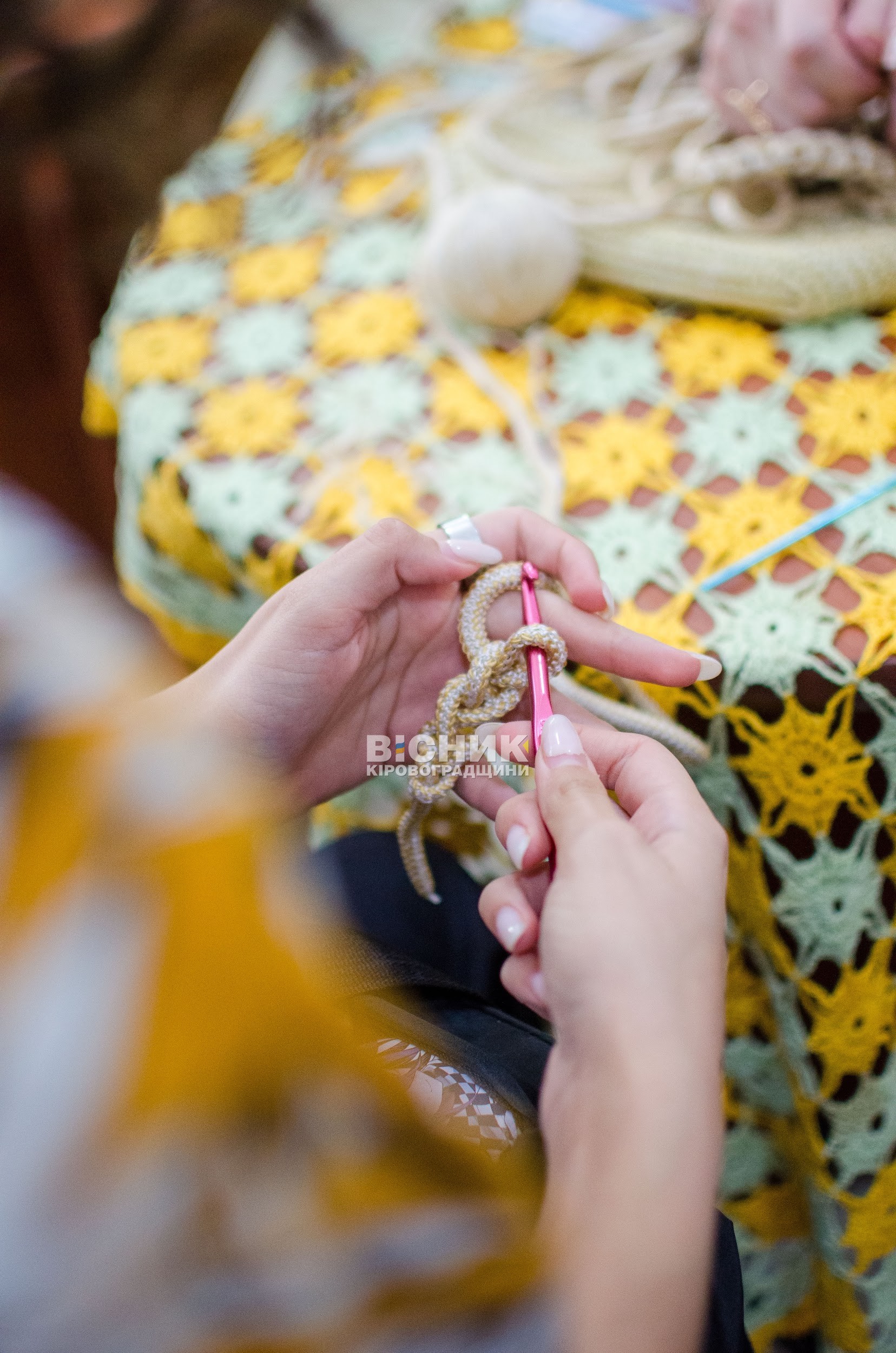 Творча майстерня «Дивосвіту»: у Кропивницькому відзначили Міжнародний день в’язання гачком