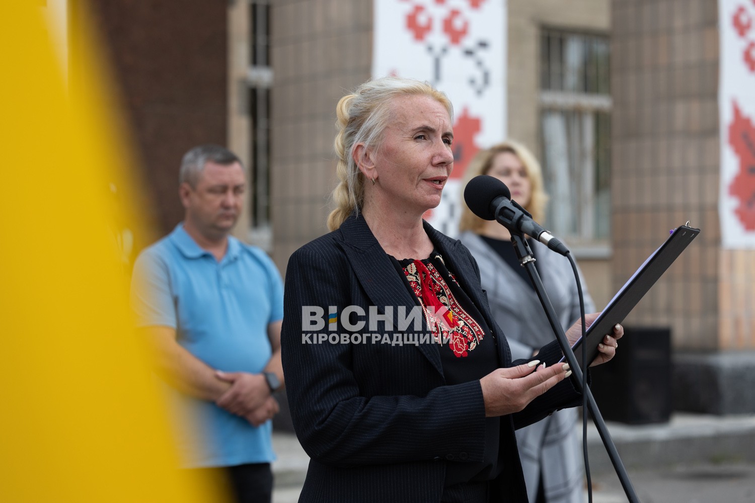 Світловодськ віддав останню шану полеглому захиснику України Андрію Макею Світловодськ віддав останню шану полеглому захиснику України Андрію Макею