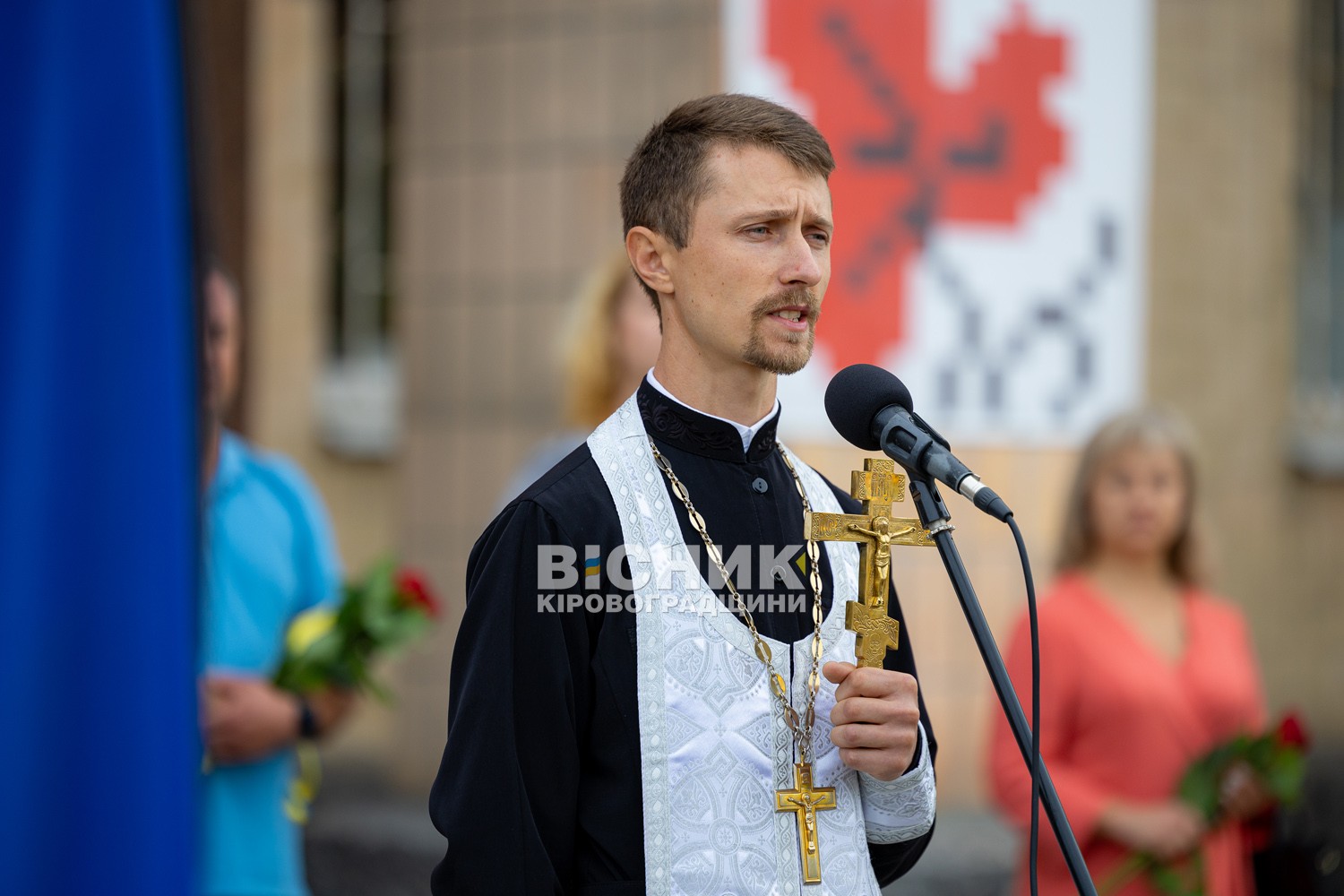 Світловодськ віддав останню шану полеглому захиснику України Андрію Макею Світловодськ віддав останню шану полеглому захиснику України Андрію Макею