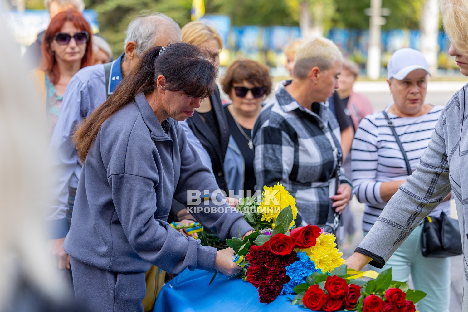 Світловодськ віддав останню шану полеглому захиснику України Андрію Макею Світловодськ віддав останню шану полеглому захиснику України Андрію Макею