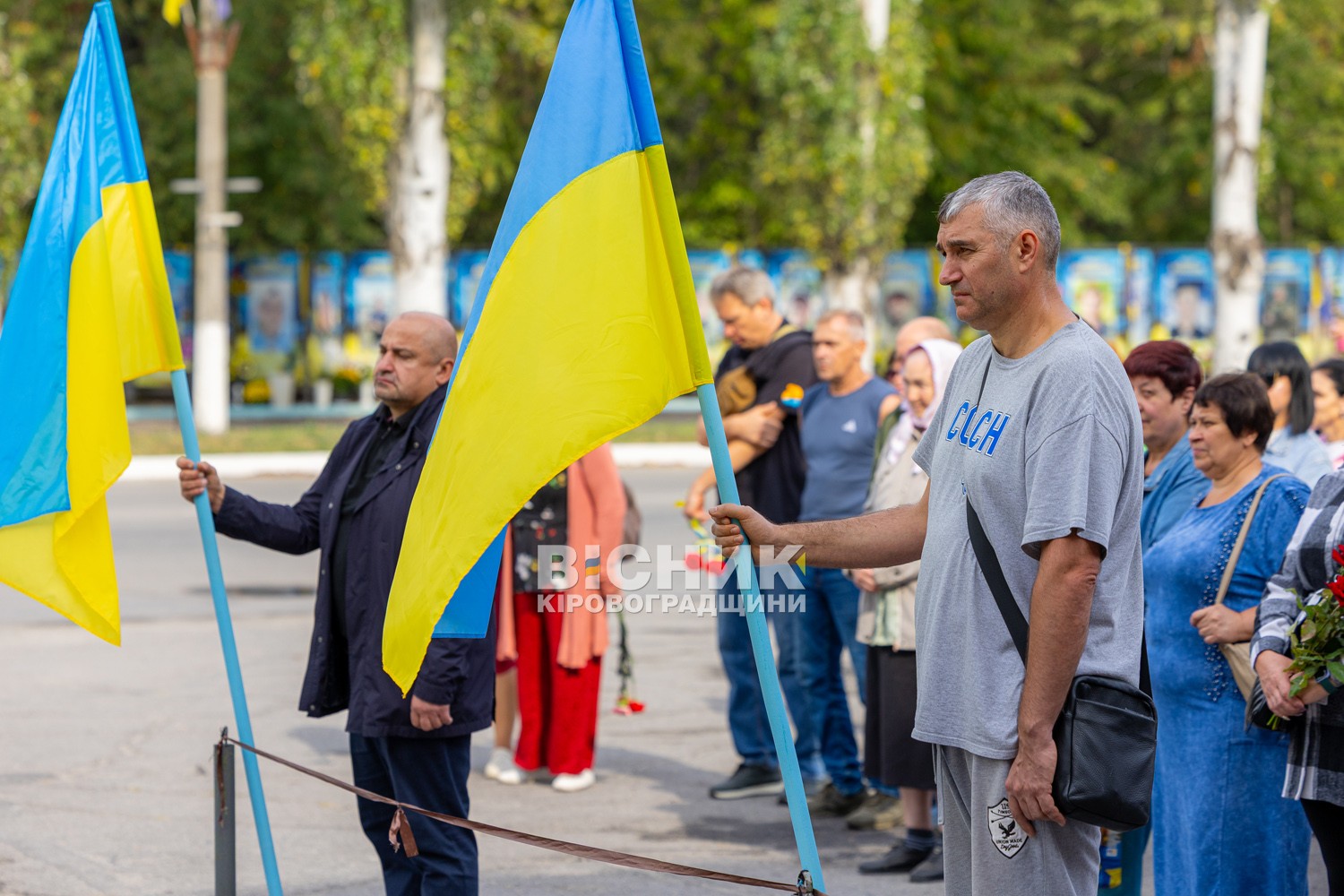 Світловодськ віддав останню шану полеглому захиснику України Андрію Макею Світловодськ віддав останню шану полеглому захиснику України Андрію Макею