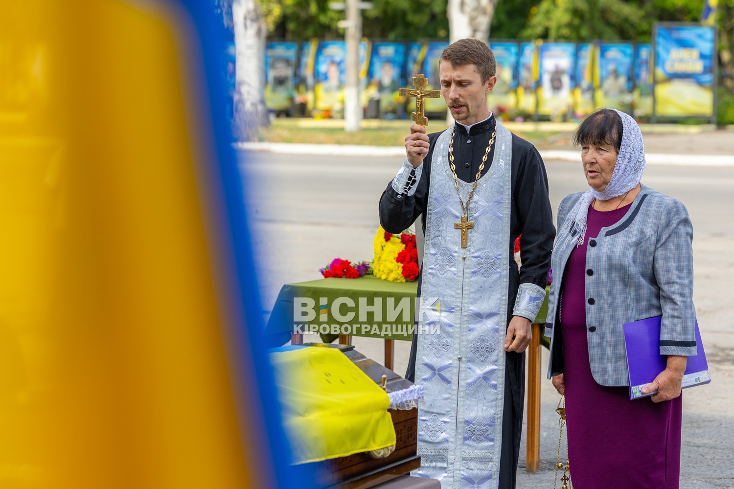 Світловодськ віддав останню шану полеглому захиснику України Андрію Макею Світловодськ віддав останню шану полеглому захиснику України Андрію Макею