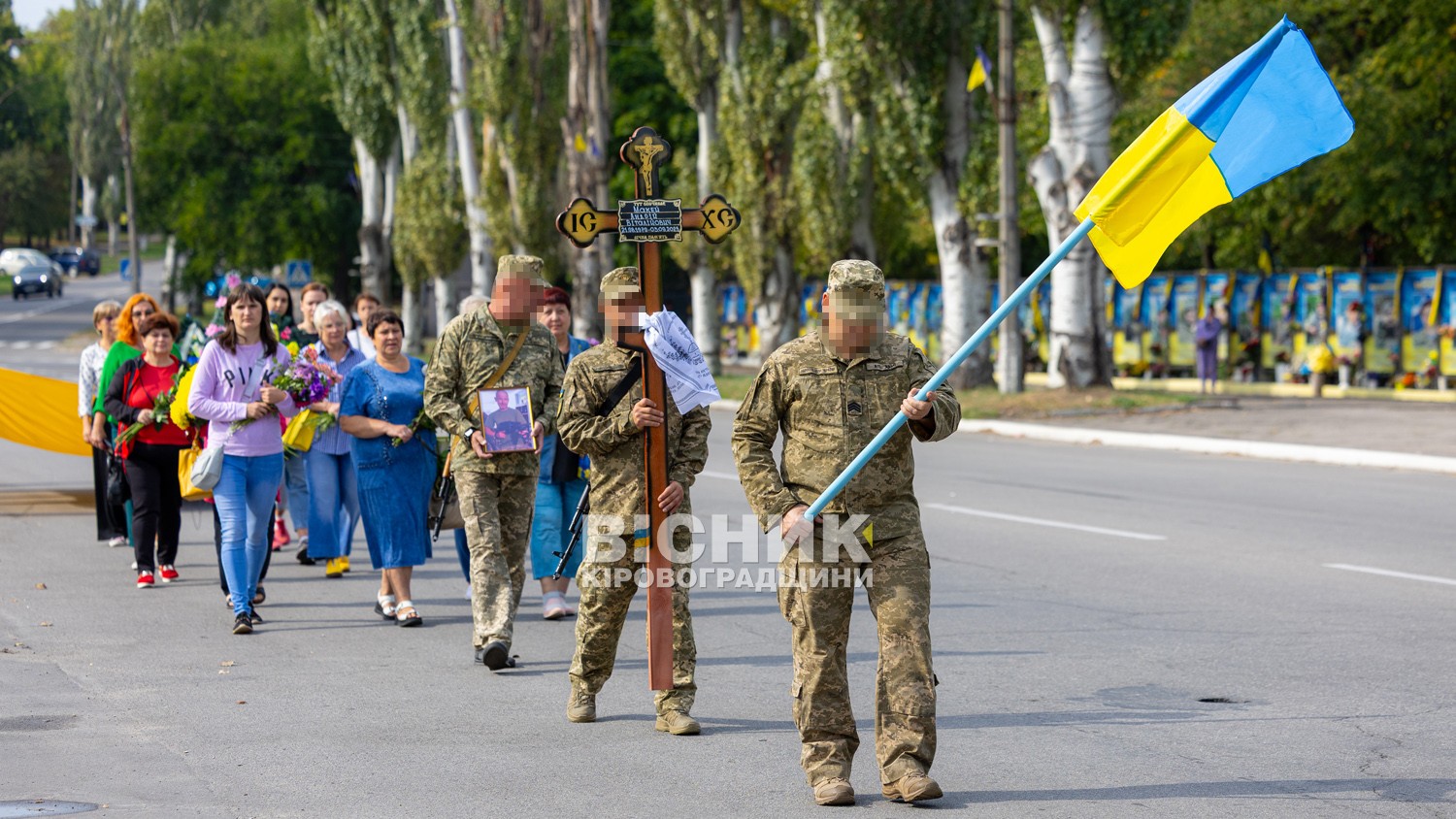 Світловодськ віддав останню шану полеглому захиснику України Андрію Макею Світловодськ віддав останню шану полеглому захиснику України Андрію Макею