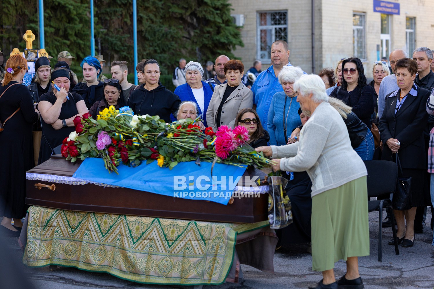 Світловодськ попрощався із 28-річним захисником України Олексієм Гачаном Світловодськ попрощався із 28-річним захисником України Олексієм Гачаном