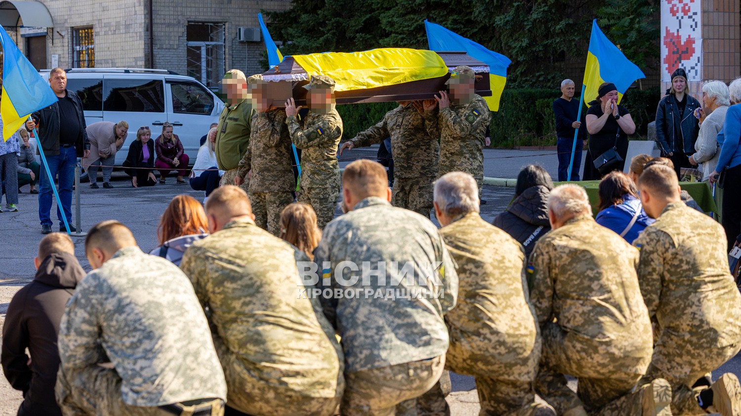 Світловодськ попрощався із 28-річним захисником України Олексієм Гачаном Світловодськ попрощався із 28-річним захисником України Олексієм Гачаном