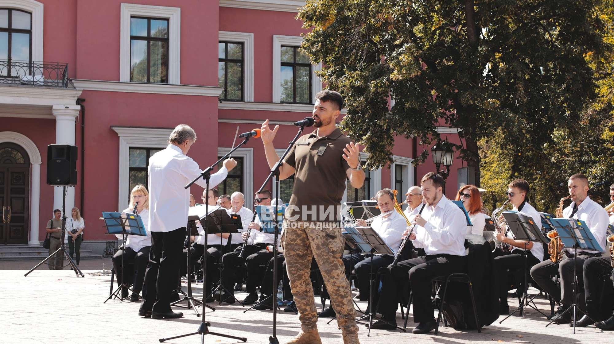 Кропивницький відзначив 271-у річницю концертами, ярмарками та благодійними заходами Кропивницький відзначив 271-у річницю концертами, ярмарками та благодійними заходами