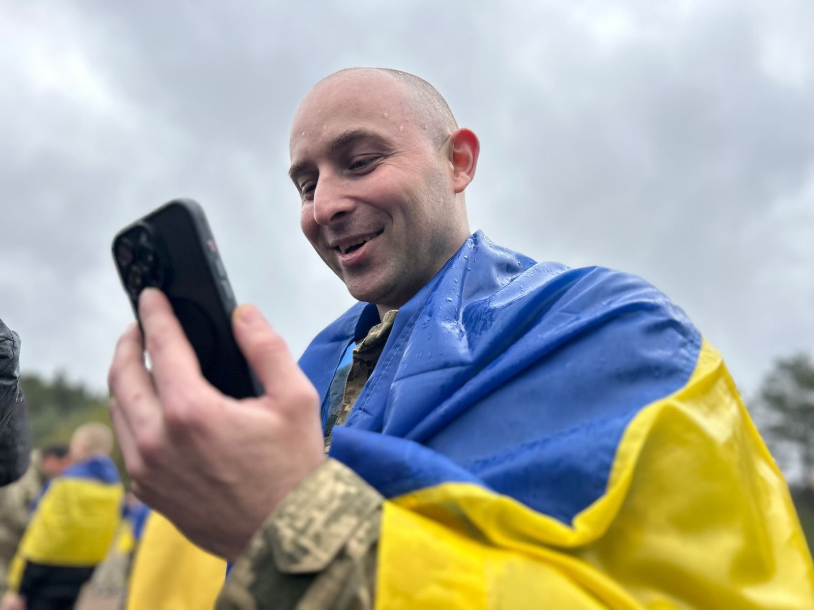 205 українців повернулися з російського полону 205 українців повернулися з російського полону