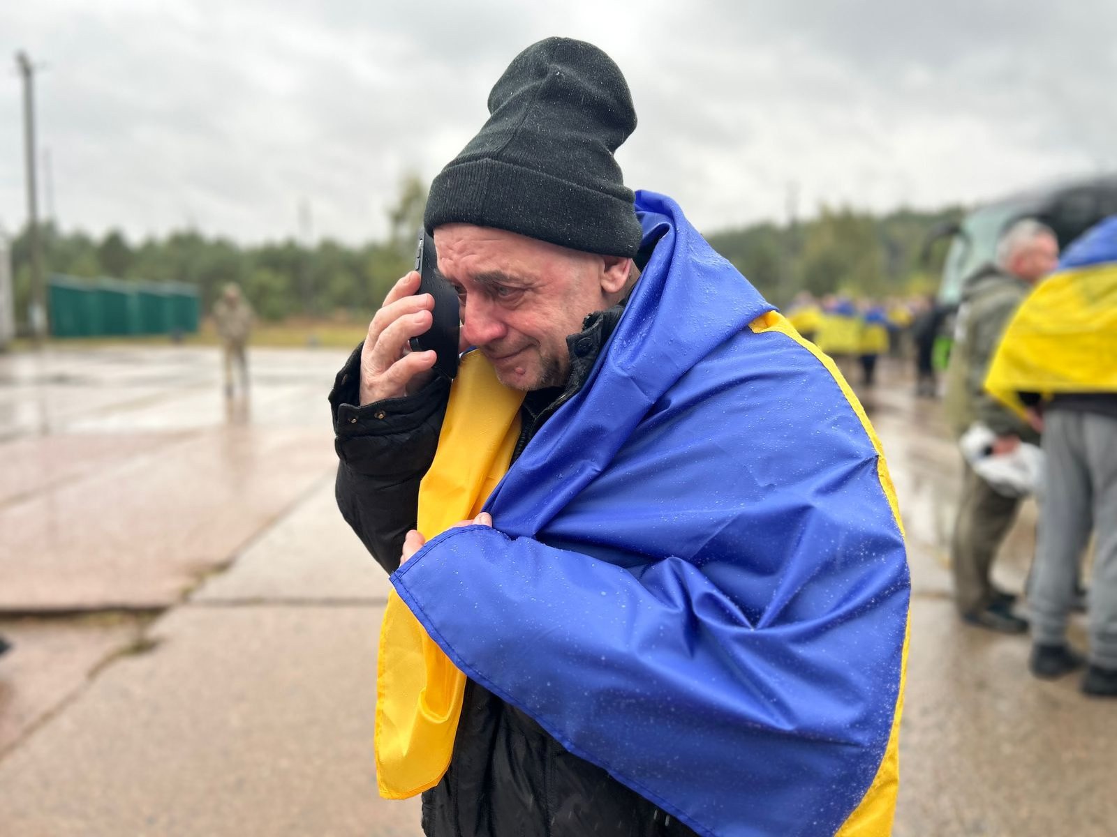 205 українців повернулися з російського полону 205 українців повернулися з російського полону
