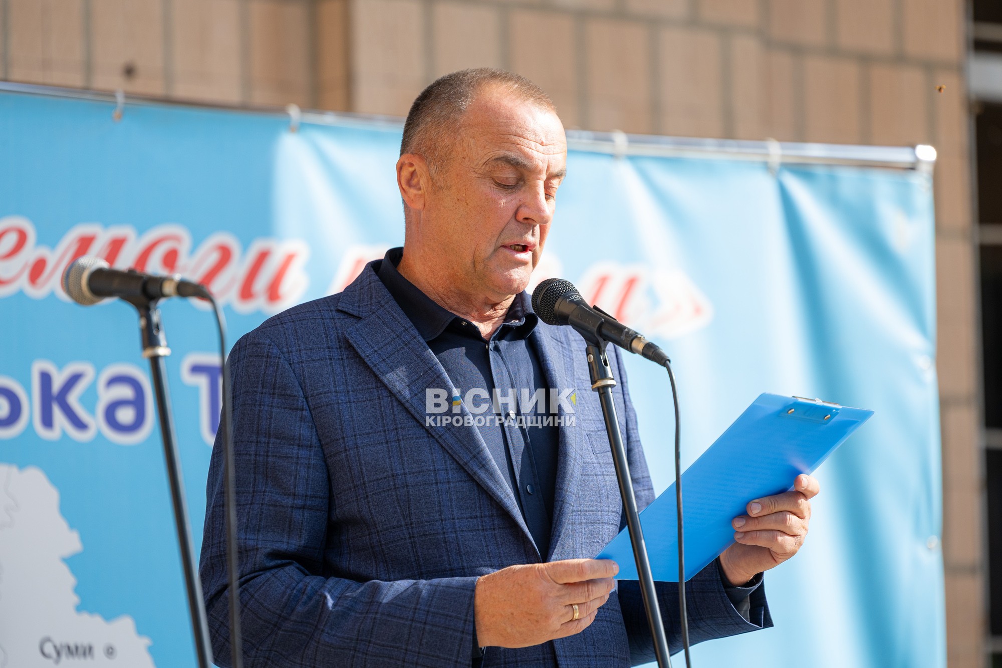 День Павлиша: вшанування земляків-ветеранів, збір на військо та дитяча прогулянка на кінній підводі День Павлиша: вшанування земляків-ветеранів, збір на військо та дитяча прогулянка на кінній підводі