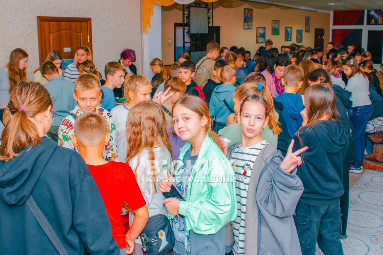 Учні ліцею “Науковий” зібрали понад 56 тисяч гривень для захисників Учні ліцею “Науковий” зібрали понад 56 тисяч гривень для захисників