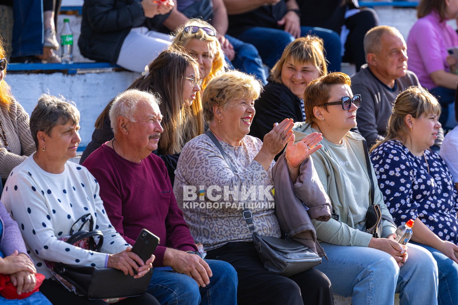 День селища Онуфріївки: традиційно з частуванням та благодійністю на армію День селища Онуфріївки: традиційно з частуванням та благодійністю на армію