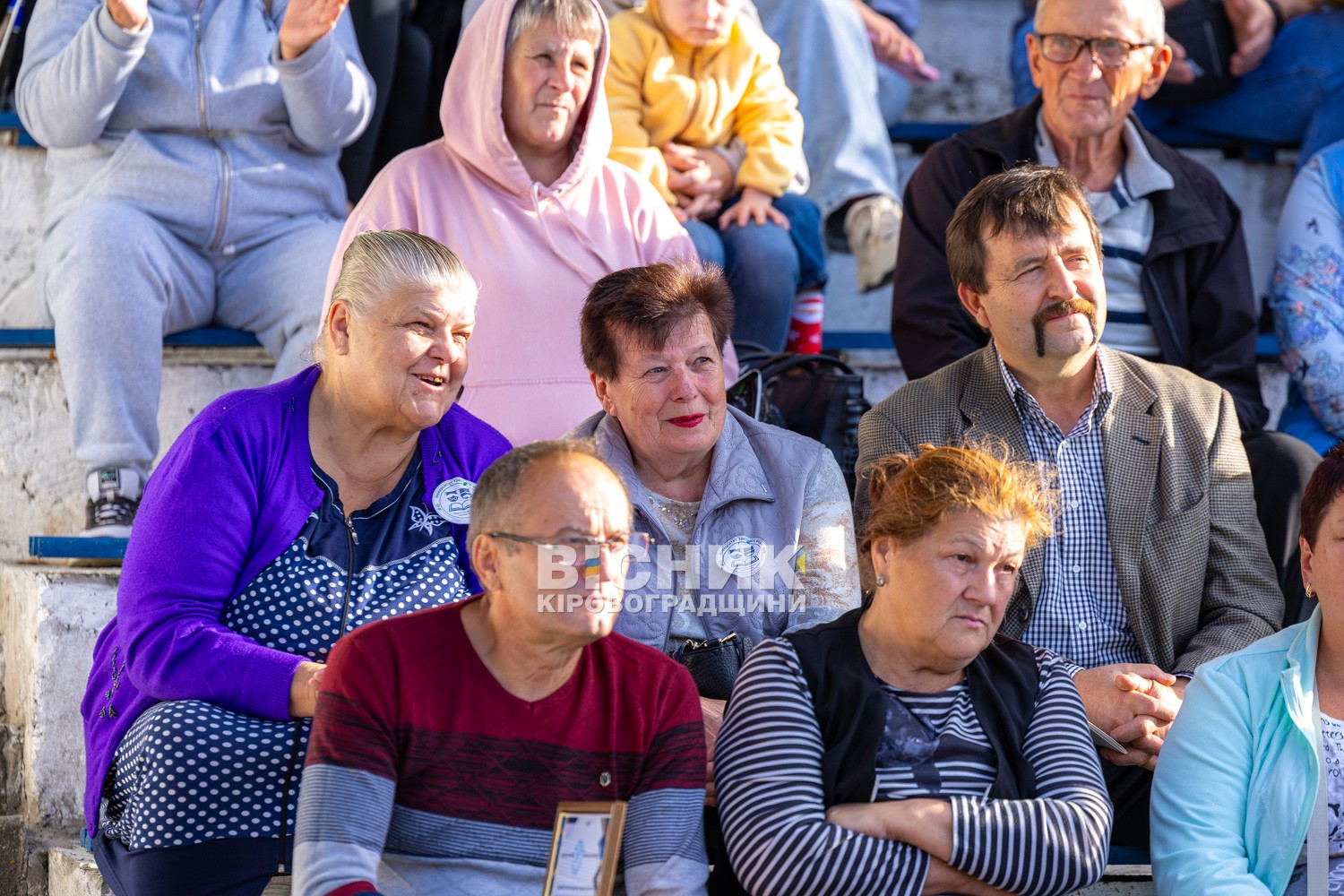 День селища Онуфріївки: традиційно з частуванням та благодійністю на армію День селища Онуфріївки: традиційно з частуванням та благодійністю на армію