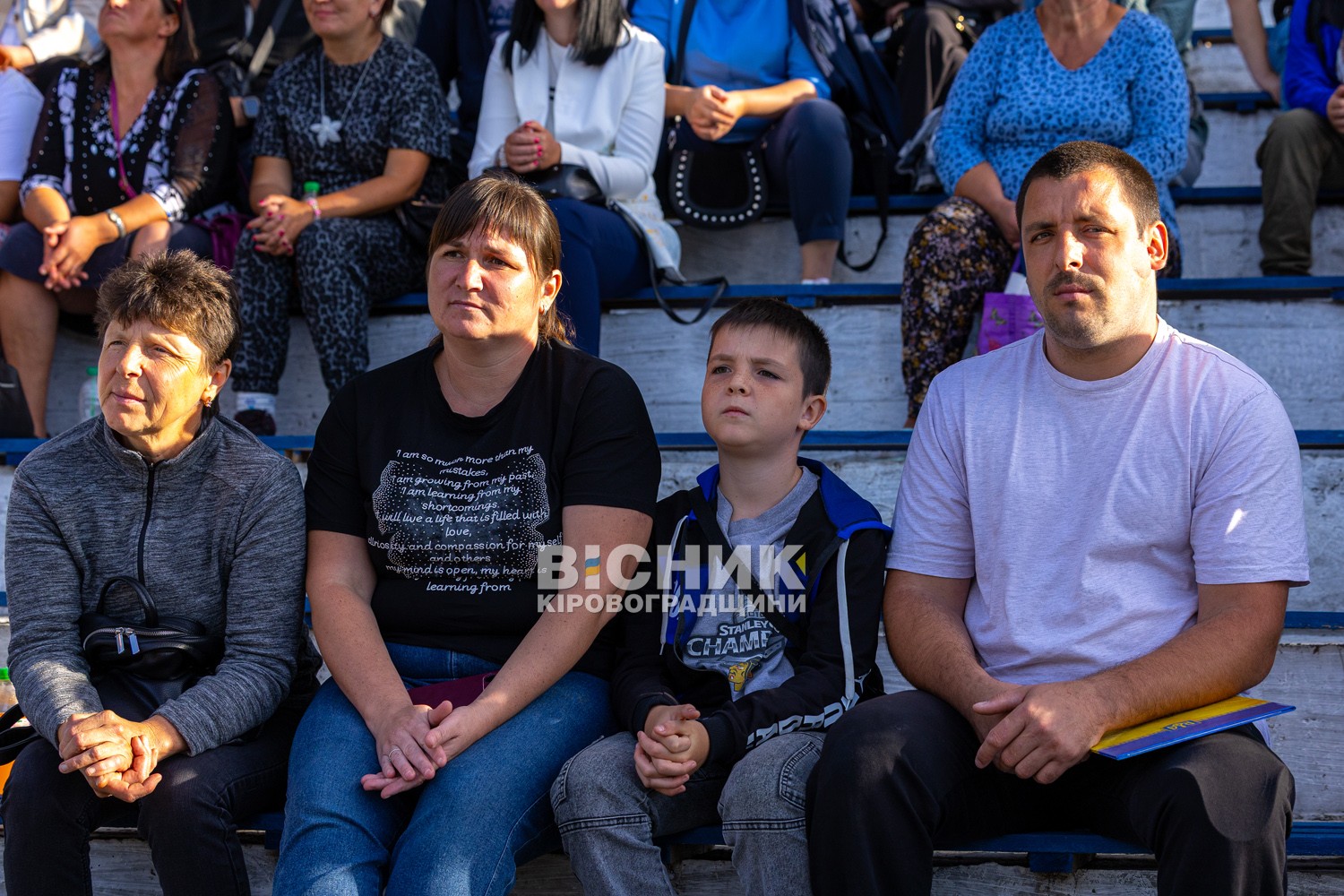 День селища Онуфріївки: традиційно з частуванням та благодійністю на армію День селища Онуфріївки: традиційно з частуванням та благодійністю на армію