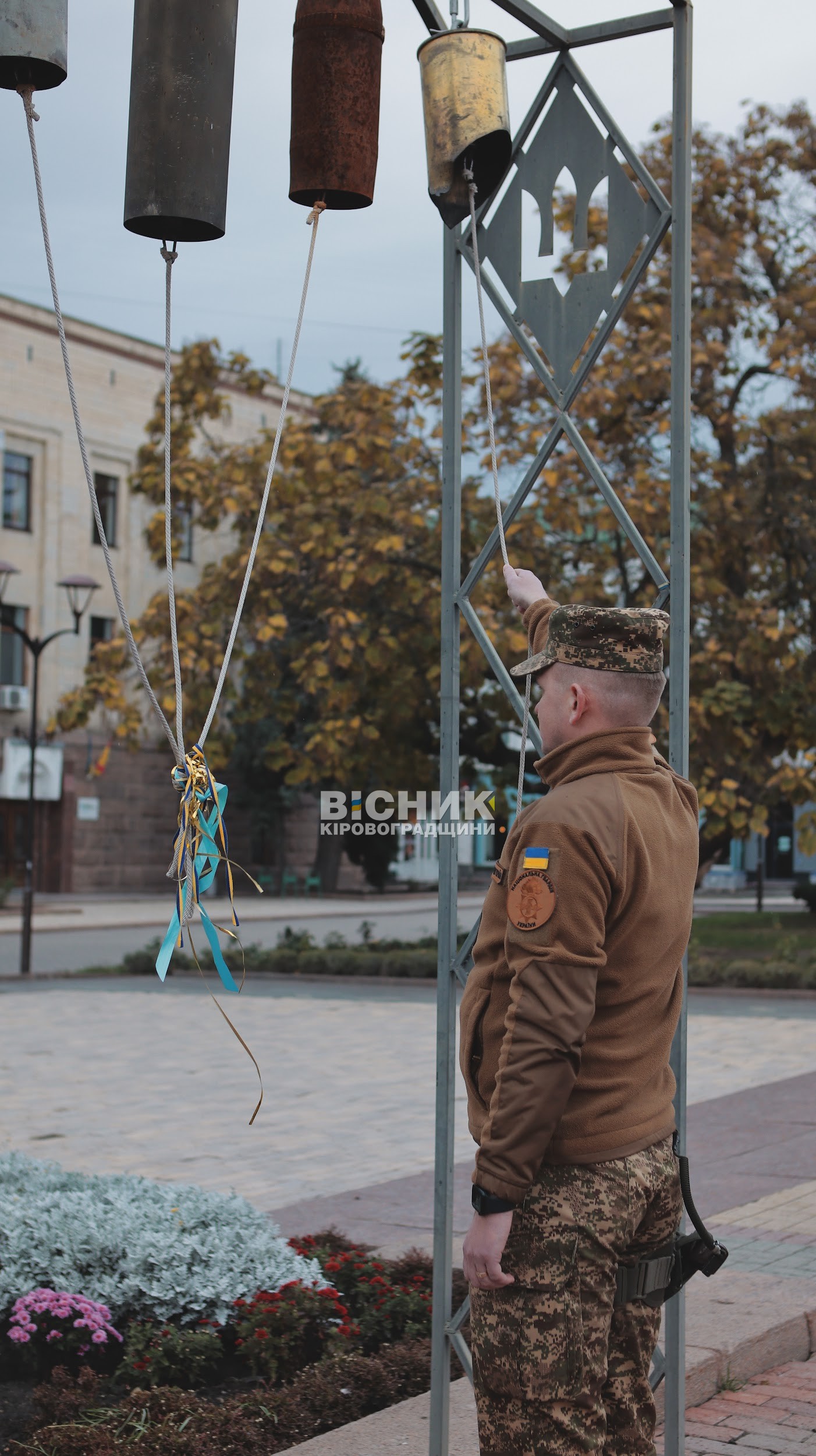 Кропивницький провів в останню путь чотирьох захисників, які загинули на фронті Кропивницький провів в останню путь чотирьох захисників, які загинули на фронті