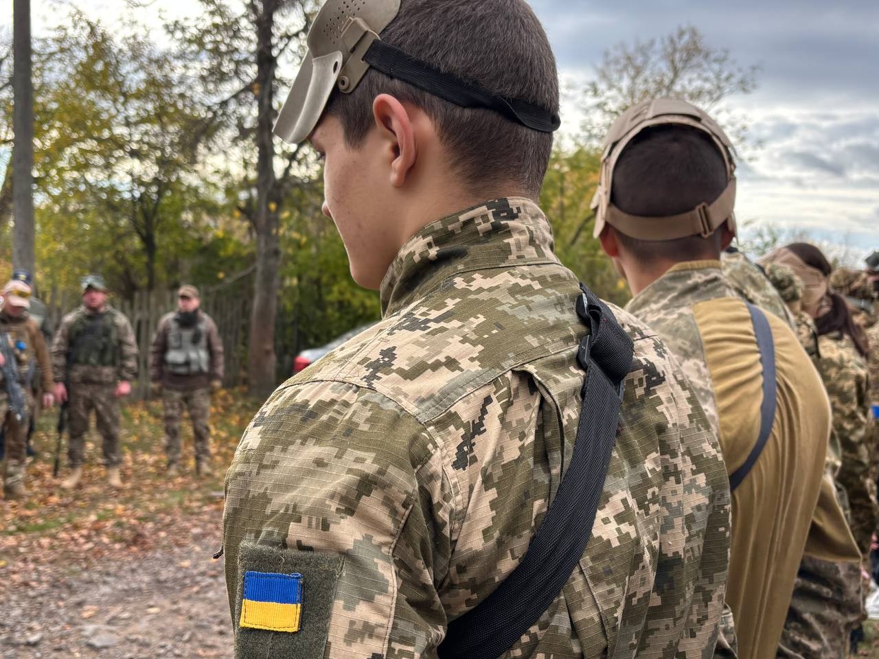 На полігоні й у музеї: як студенти Кіровоградщини проходили вишкіл “Захисник Кіровоградщини” На полігоні й у музеї: як студенти Кіровоградщини проходили вишкіл “Захисник Кіровоградщини”