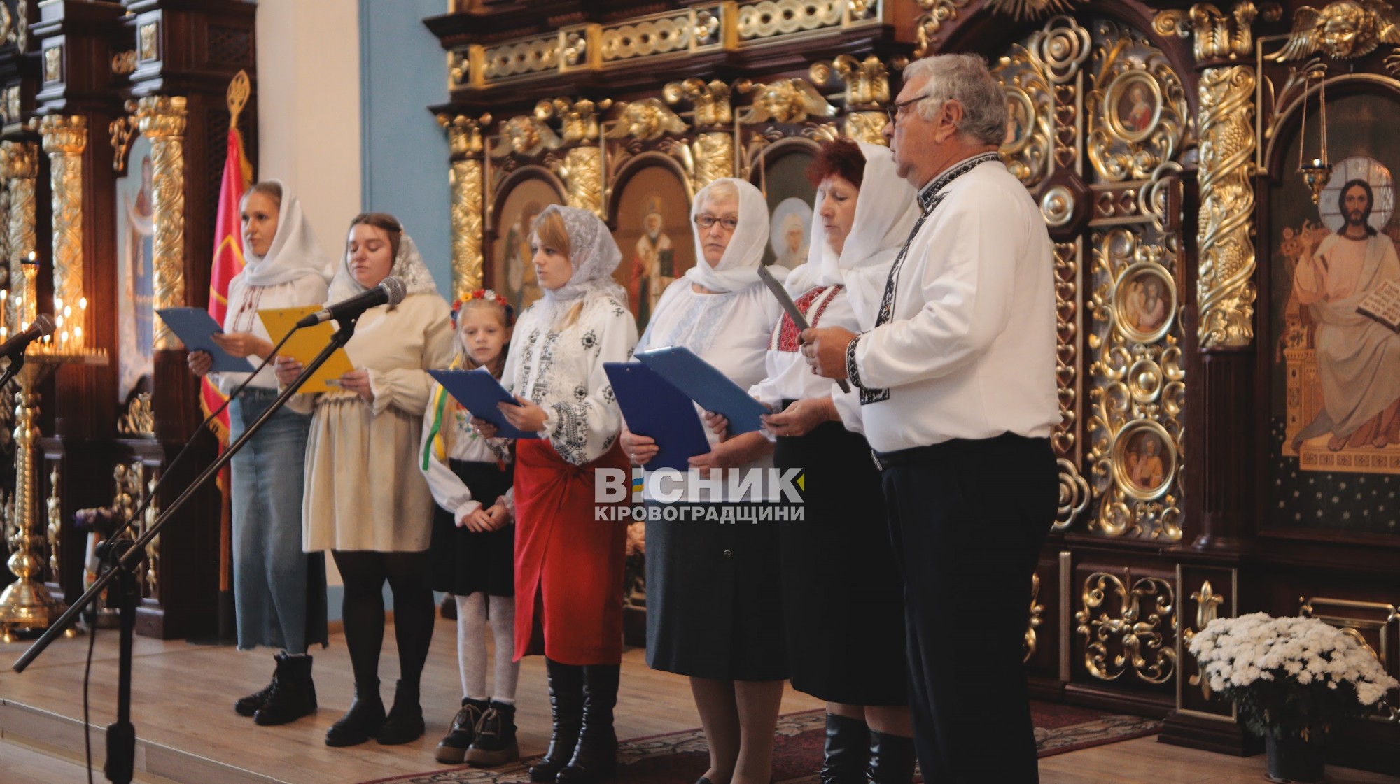 «Молюсь за тебе, Україно»: у Кропивницькому лунали молитви та пісні за мир