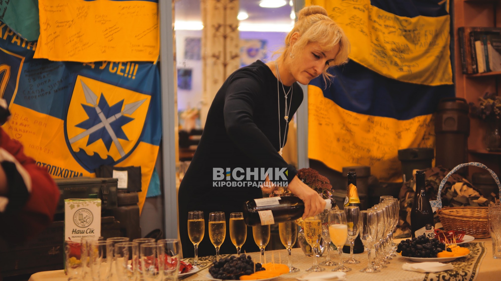 «Життя у фарбах»: у Кропивницькому відкрилася виставка Тетяни Дзядик «Життя у фарбах»: у Кропивницькому відкрилася виставка Тетяни Дзядик