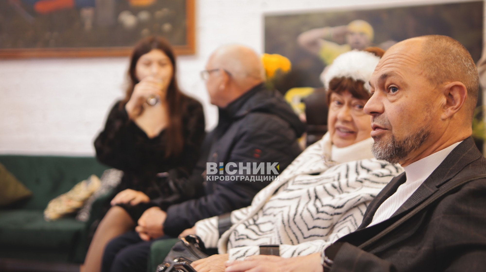 «Життя у фарбах»: у Кропивницькому відкрилася виставка Тетяни Дзядик «Життя у фарбах»: у Кропивницькому відкрилася виставка Тетяни Дзядик