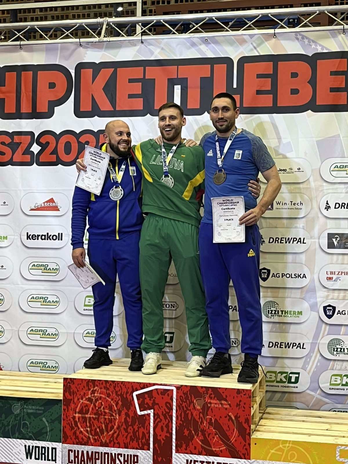 Геннадій Тимофєєв — чемпіон світу з гирьового спорту! Геннадій Тимофєєв — чемпіон світу з гирьового спорту!